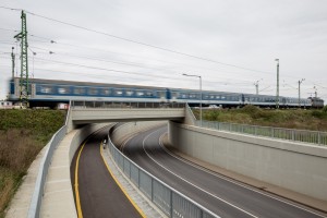 A 100-as vasútvonal Szajol és Püspökladány közötti, felújított szakasza.