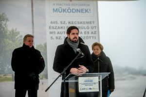 2016.12.08. A 445. sz. Kecskemét északi elkerülő út M5 autópálya és az 5. sz. főút közötti szakasz alapkőletételének ünnepsége.